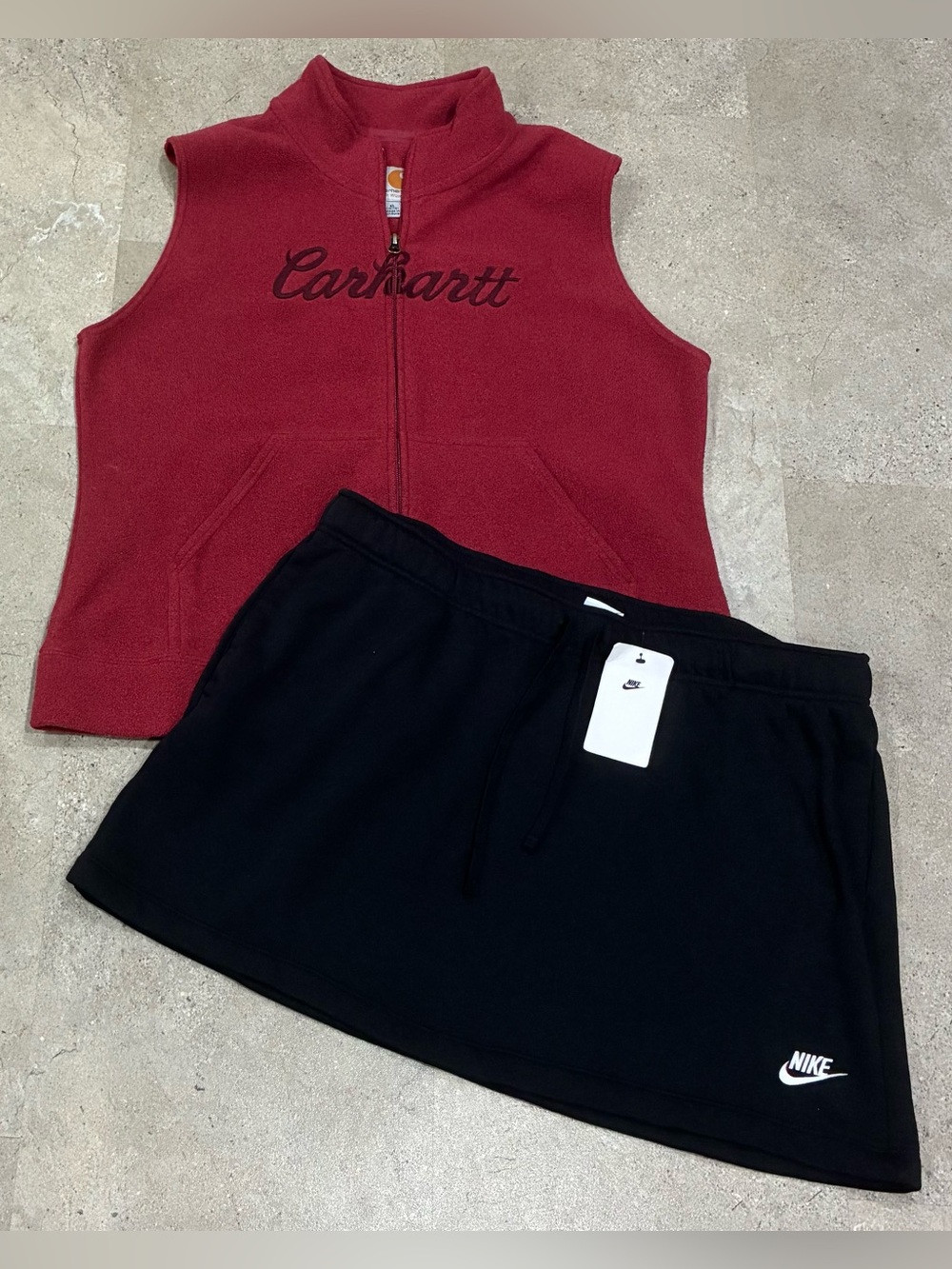 Women’s NIKE/CARHARTT Athletic Skirt & Fleece Vest, sz XL….1 NWT
